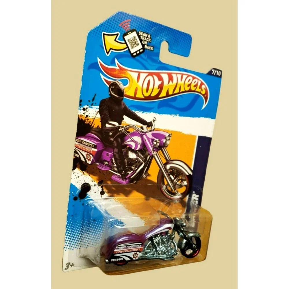 2012 Hot Wheels BAD BAGGER HW CITY WORKS '12 #137 & HIGHWAY '10 #194 LOT Of 2